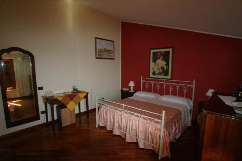 Tavernola - Locanda Di Campagna ياتّيباليا المظهر الخارجي الصورة
